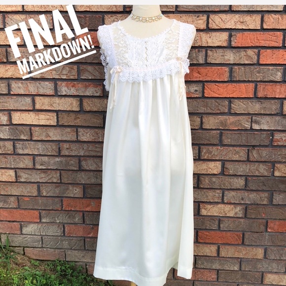 christian Dior Other - Vintage Christian Díor Nightgown Large Eyelet bust